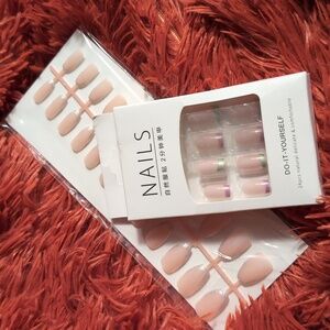 ❤️ 2 Sets 24 Piece Press-On Nails